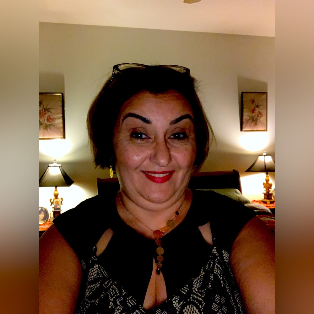 Meet your Posher, Amany